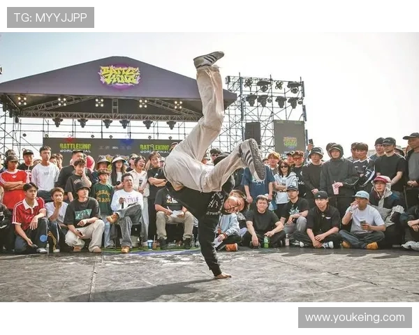 南京街舞队与杭州街舞队赛后复盘团队协作的精彩瞬间与经验分享